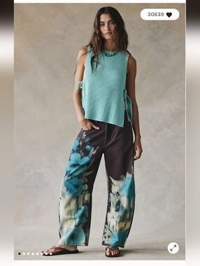 NWOT We The Free Good Luck Printed Barrel Jeans-Washed Floral